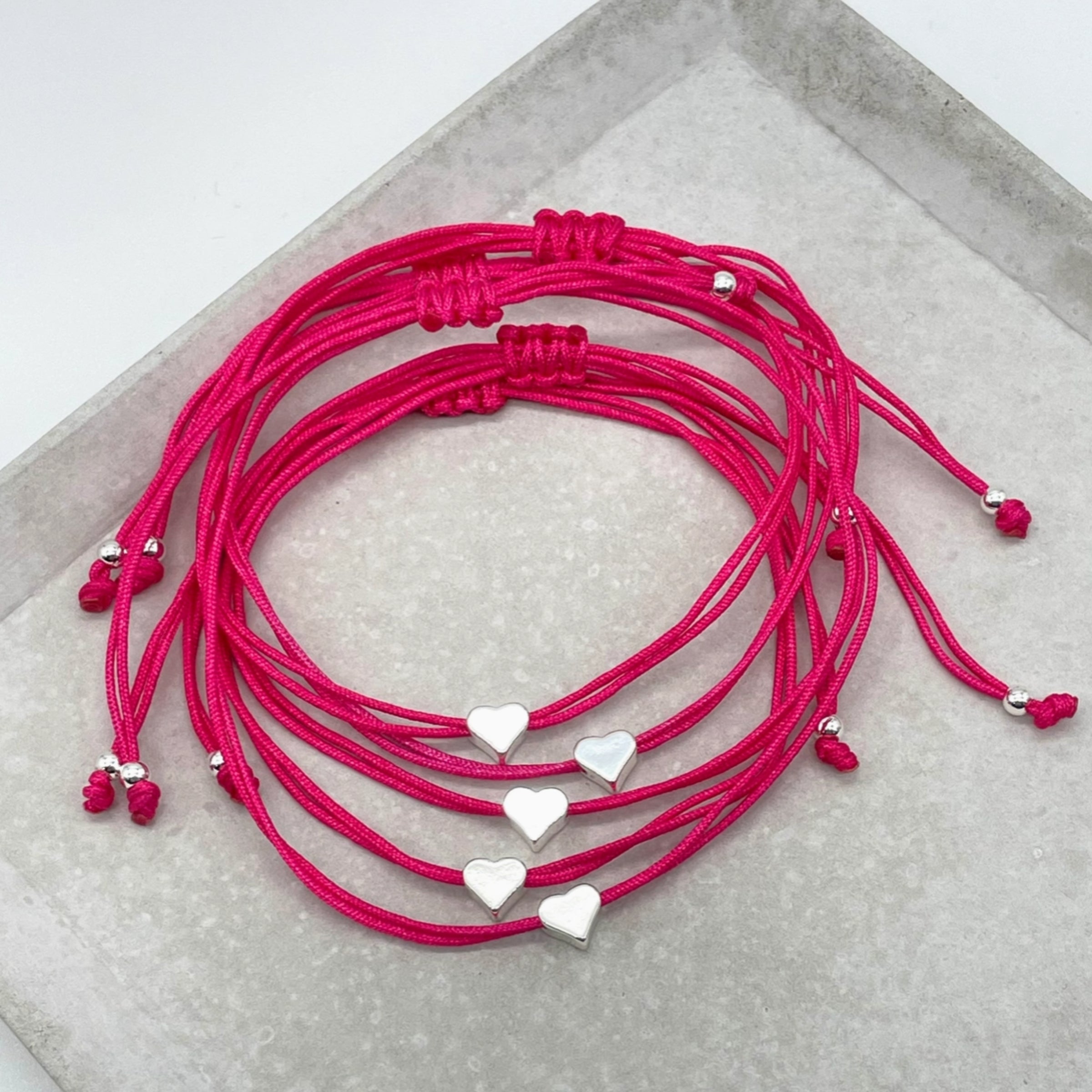 Armband_WITH_LOVE_Herz_pink_silber_Armbänder Gesamtansicht
