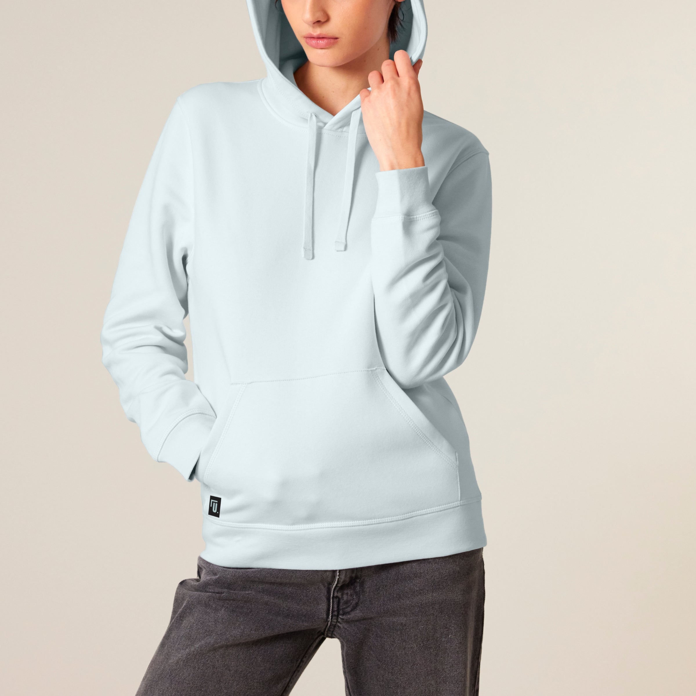 Premium Organic Hoodie RELAX-RESET-RENEW_Blue Ice_ Frau_Frontansicht