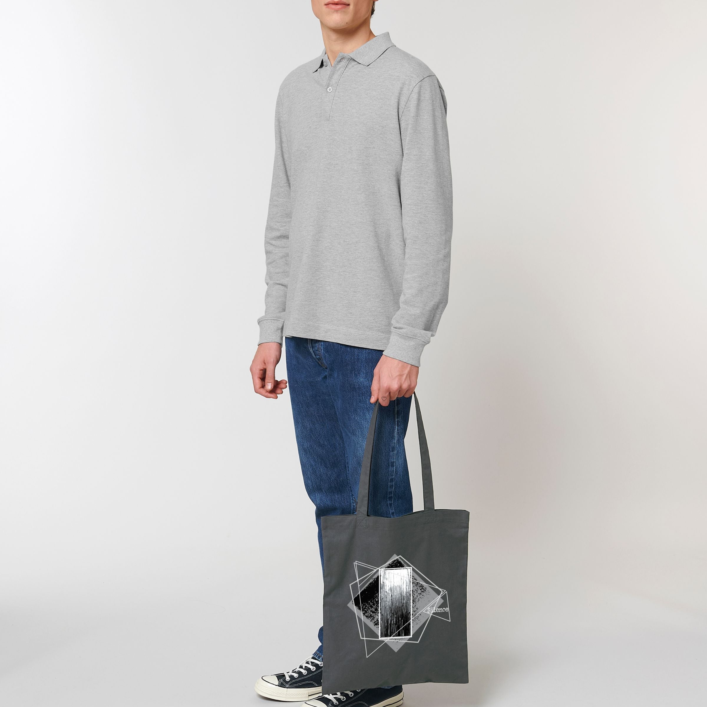 Leichte Tragetasche Anthrazit Design SILENCE Frontansicht Mann